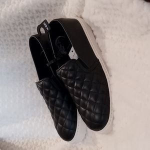 New Ladies Slip-On Shoes